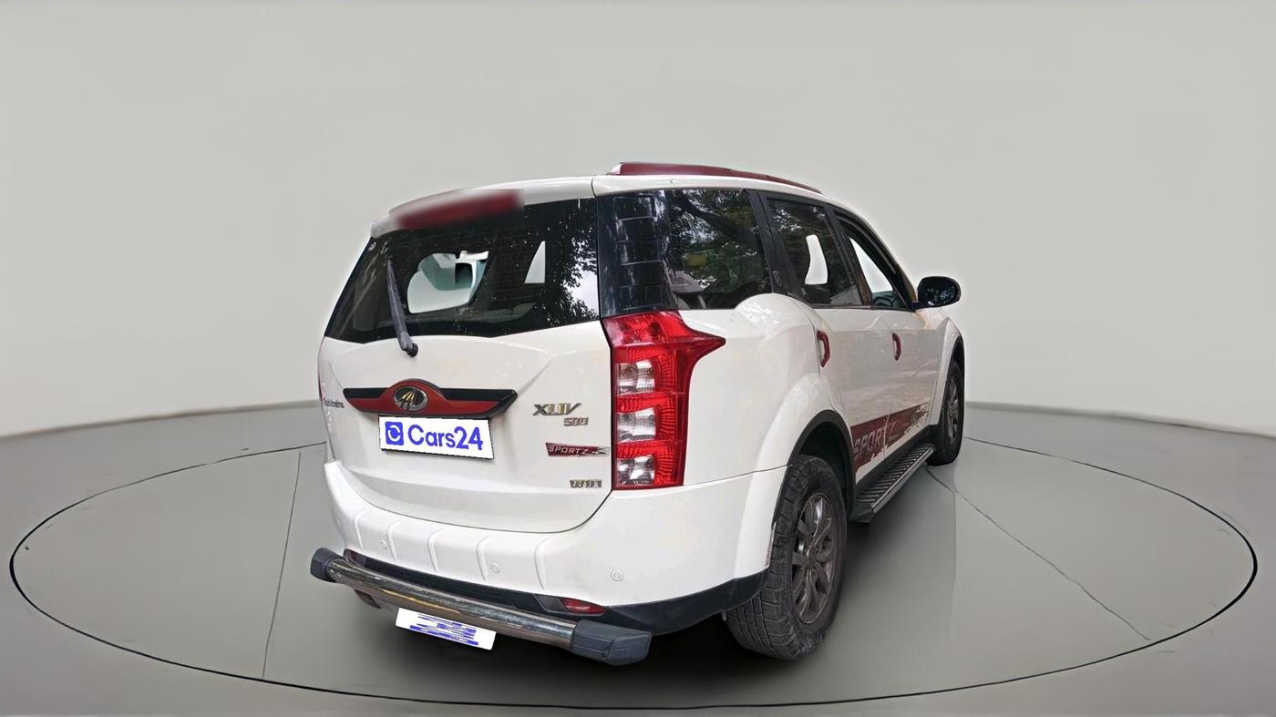 2017 Mahindra XUV500 W10, Diesel, Manual, 1,63,319 km, exterior