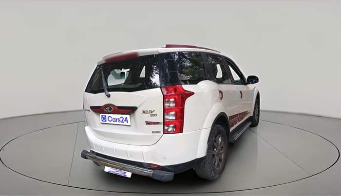 2017 Mahindra XUV500 W10, Diesel, Manual, 1,63,319 km, exterior