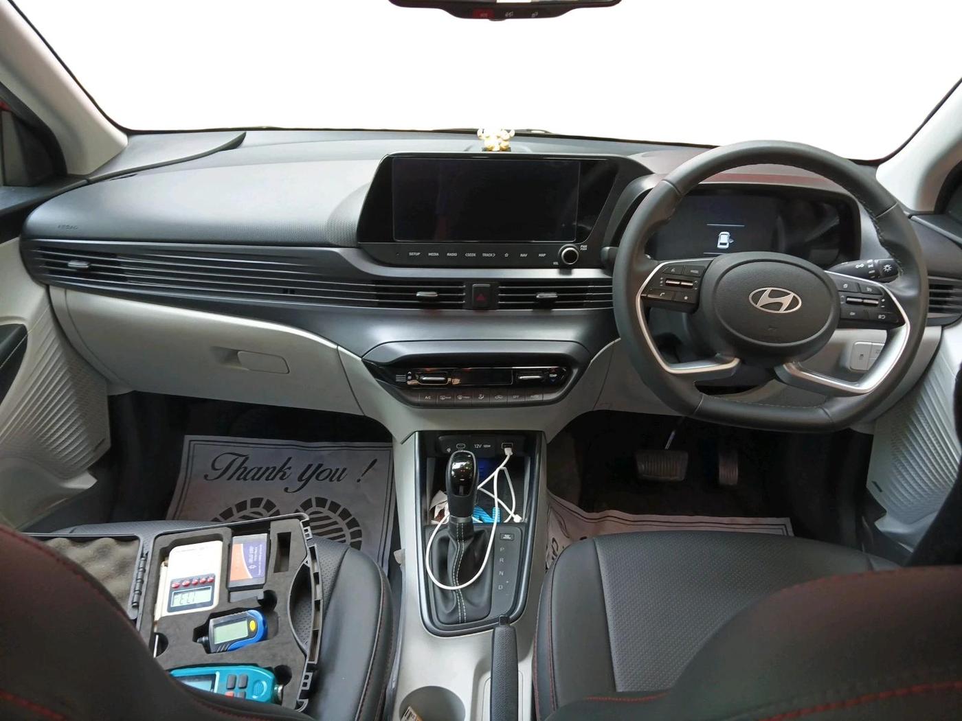2025 Hyundai NEW I20 ASTA (O) 1.2 IVT, Petrol, Automatic, 14,033 km, interior