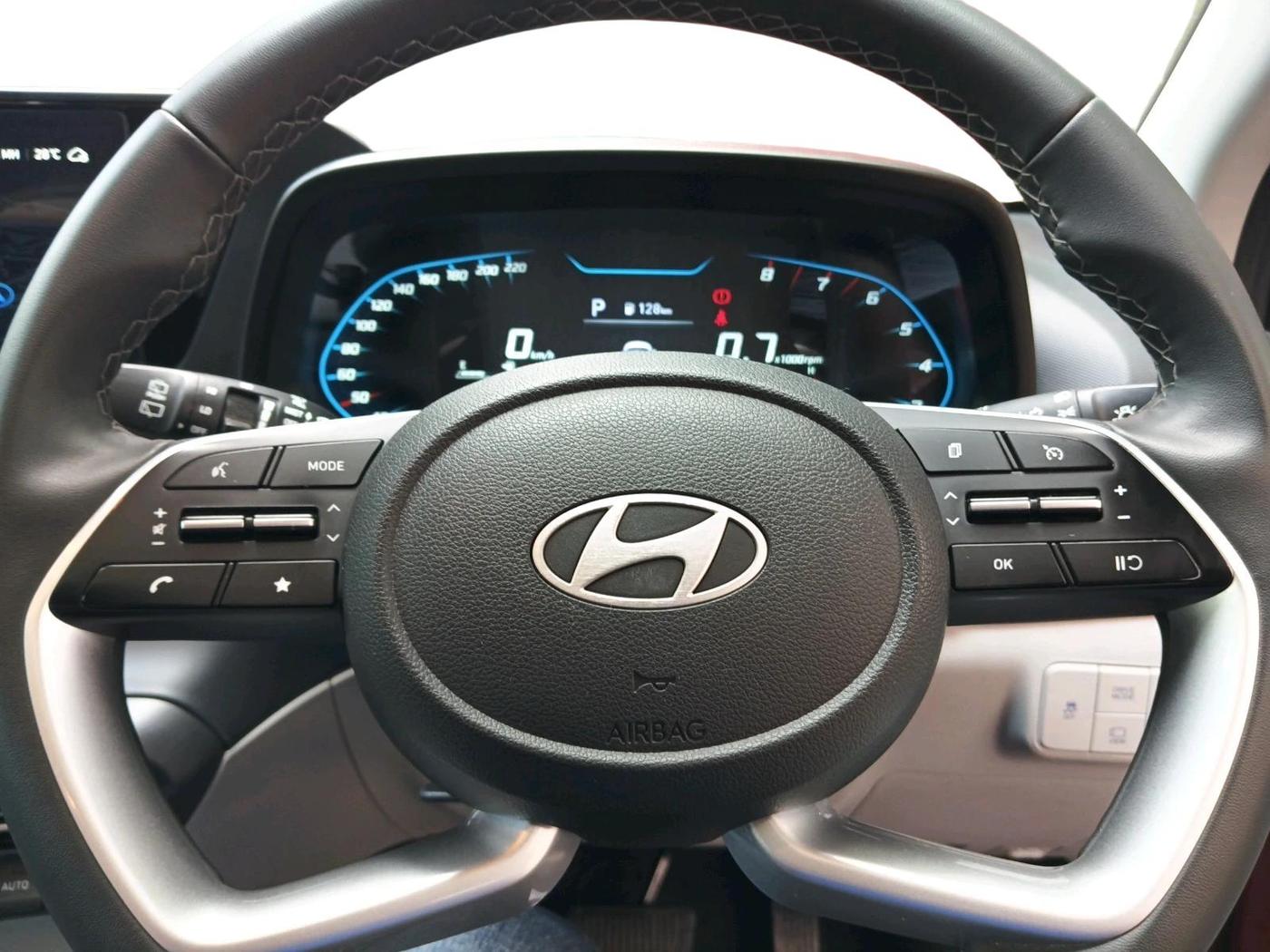 2025 Hyundai NEW I20 ASTA (O) 1.2 IVT, Petrol, Automatic, 14,033 km, interior