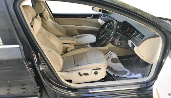 2012 Skoda Superb ELEGANCE 1.8 TSI AT, Petrol, Automatic, 1,00,066 km, interior