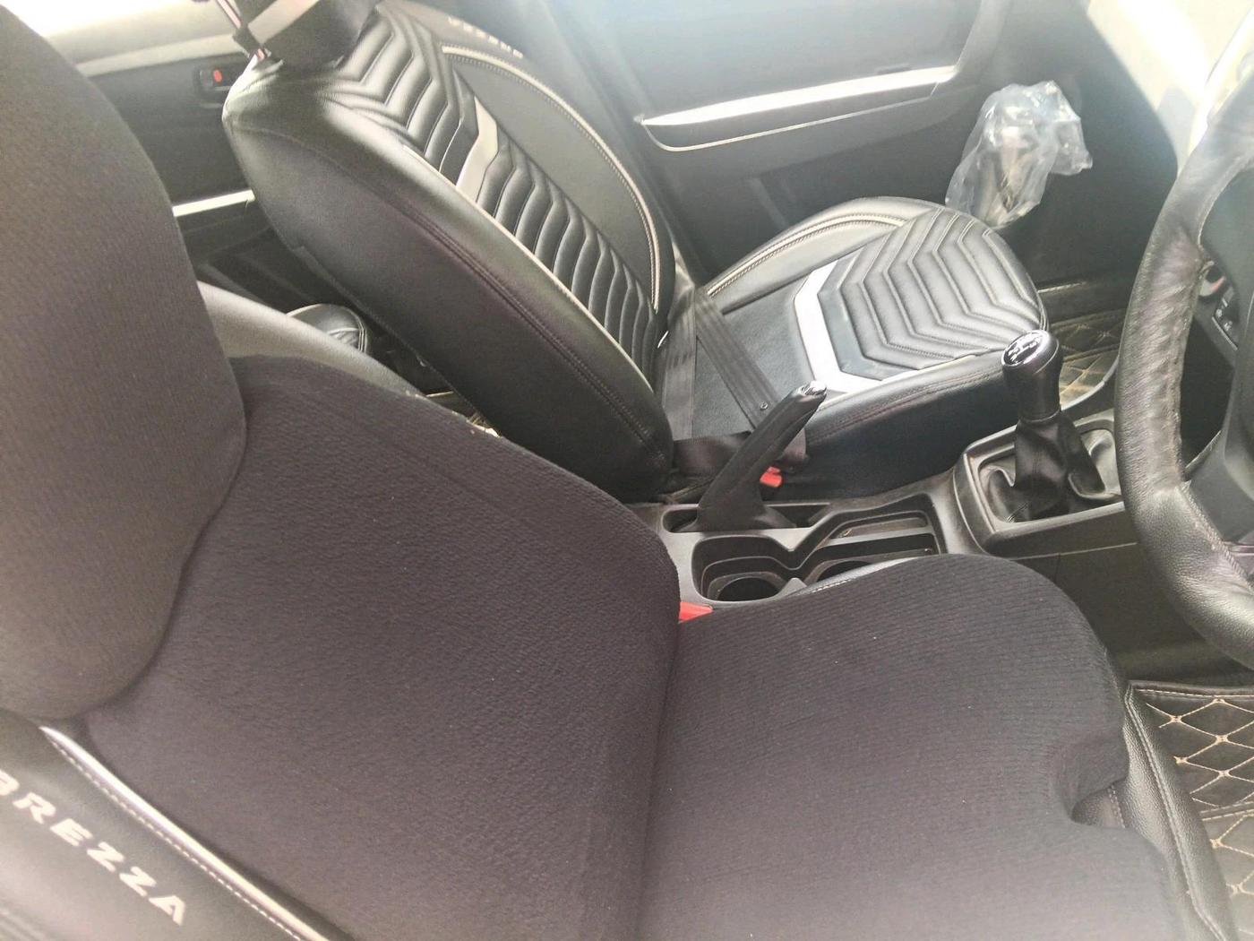 2019 Maruti Vitara Brezza VDI, Diesel, Manual, 30,078 km, interior