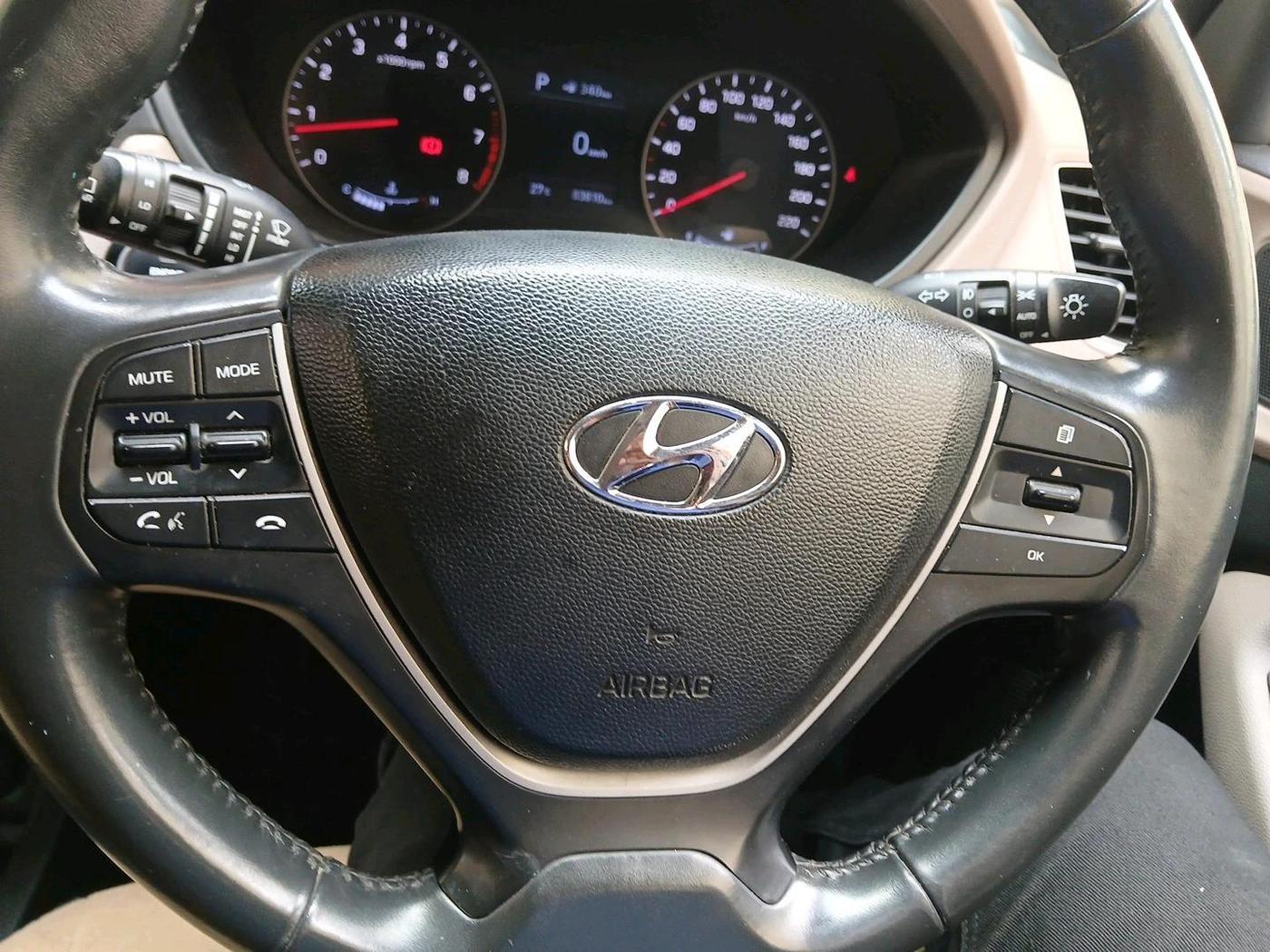 2019 Hyundai Elite i20 ASTA (O) CVT, Petrol, Automatic, 83,810 km, interior
