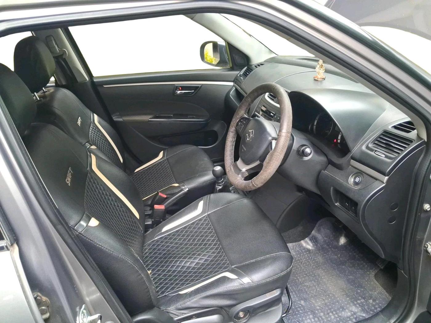 2015 Maruti Swift ZXI, Petrol, Manual, 61,575 km, interior