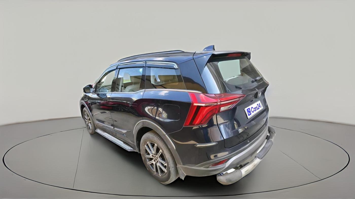 2022 Mahindra XUV700 AX 7 D MT 7 STR, Diesel, Manual, 39,974 km, exterior