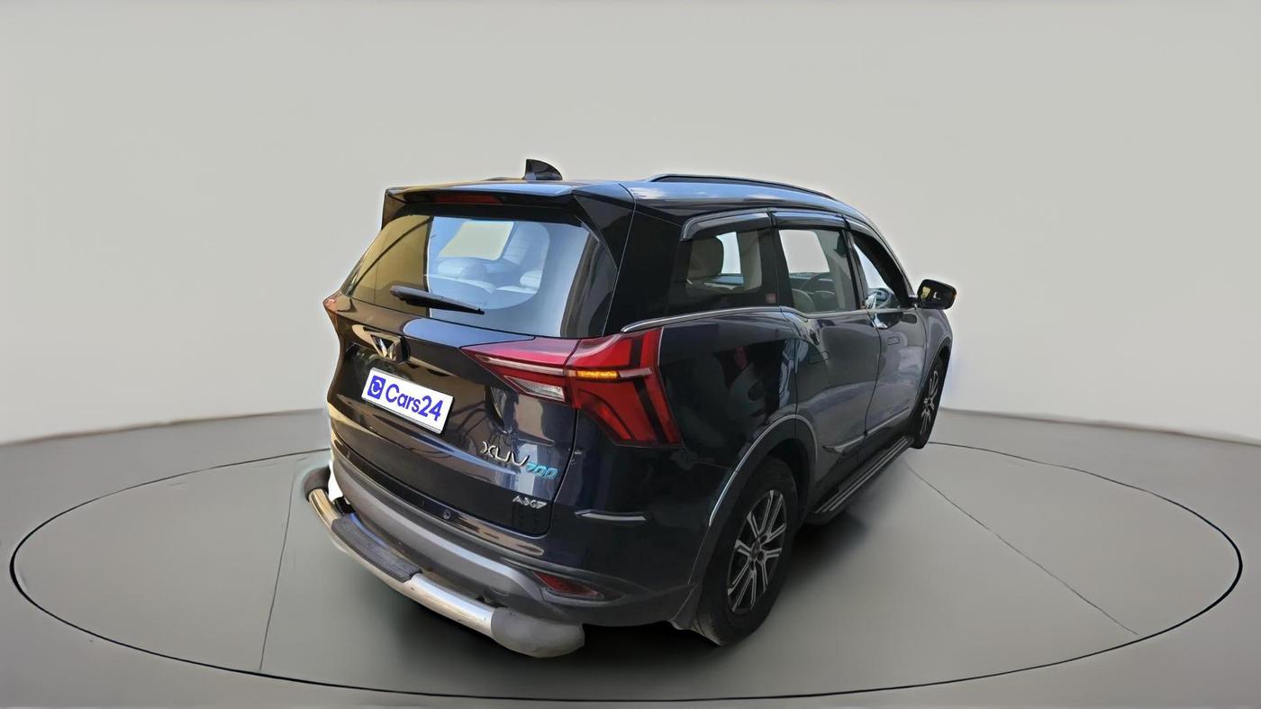 2022 Mahindra XUV700 AX 7 D MT 7 STR, Diesel, Manual, 39,974 km, exterior