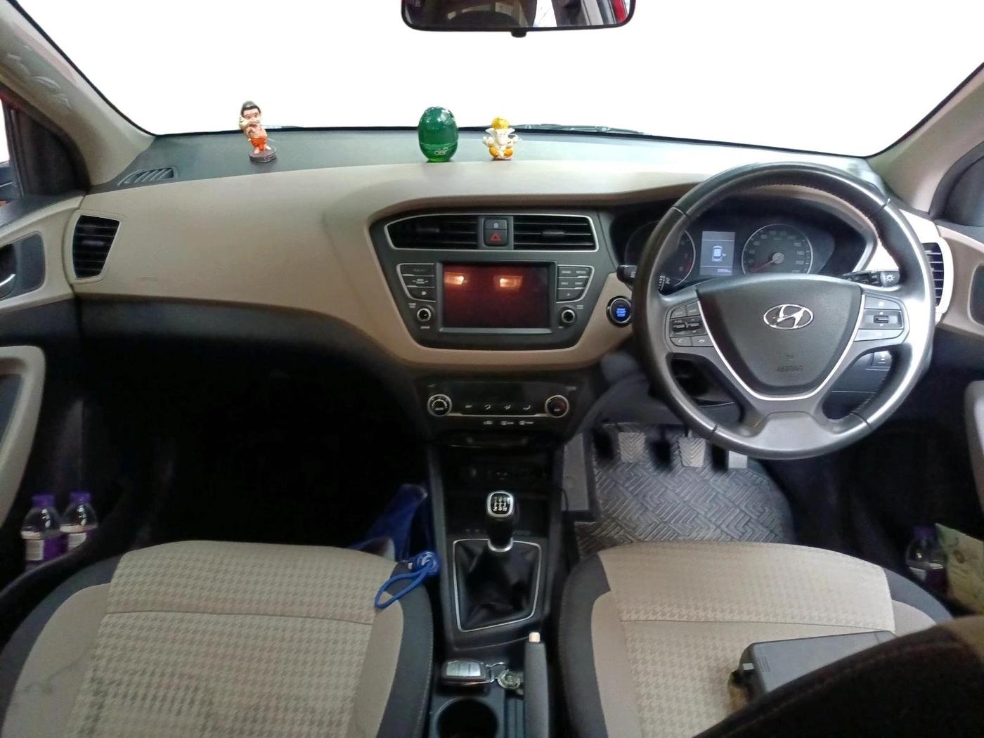 2019 Hyundai Elite i20 ASTA 1.2 (O), Petrol, Manual, 20,036 km, interior