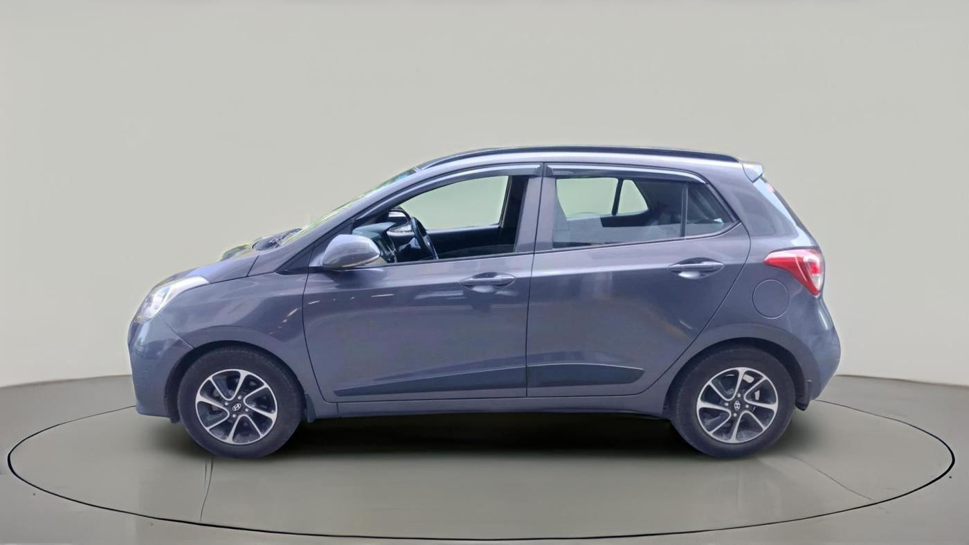 2018 Hyundai Grand i10 SPORTZ AT 1.2 KAPPA VTVT, Petrol, Automatic, 18,132 km, exterior