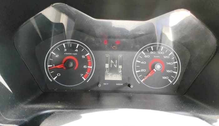 2016 Mahindra Kuv100 K4 6 STR, CNG, Manual, 51,036 km, interior