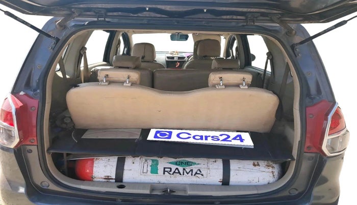 2013 Maruti Ertiga ZXI, CNG, Manual, 2,20,646 km, exterior