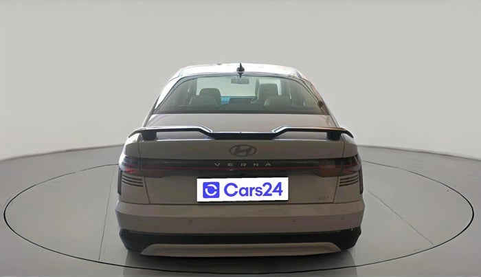 2025 Hyundai Verna  SX 1.5 MPI IVT, Petrol, Automatic, 17,339 km, exterior
