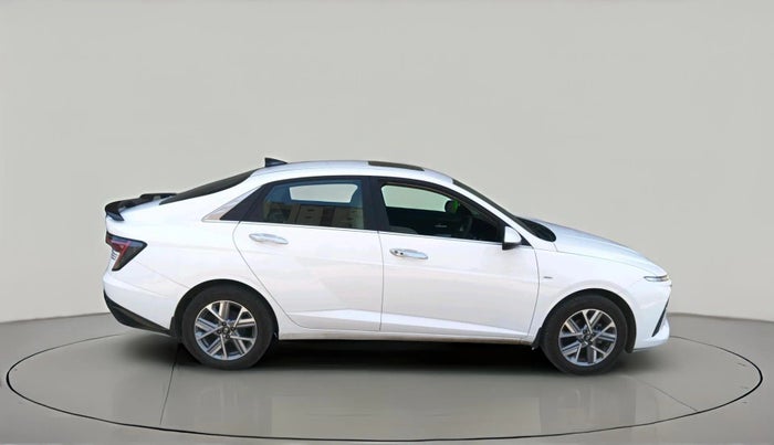 2025 Hyundai Verna  SX 1.5 MPI IVT, Petrol, Automatic, 17,339 km, exterior