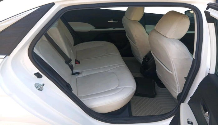 2025 Hyundai Verna  SX 1.5 MPI IVT, Petrol, Automatic, 17,339 km, interior
