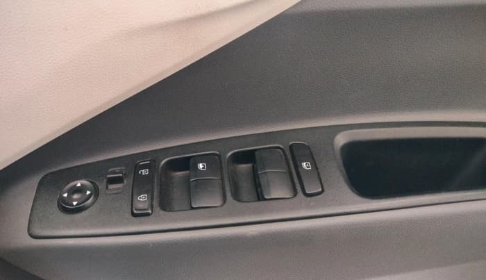 2022 Hyundai AURA S 1.2 CNG, CNG, Manual, 37,326 km, interior