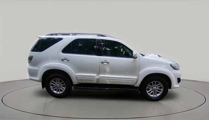2013 Toyota Fortuner 3.0 4X2 MT, Diesel, Manual, 2,33,622 km, exterior