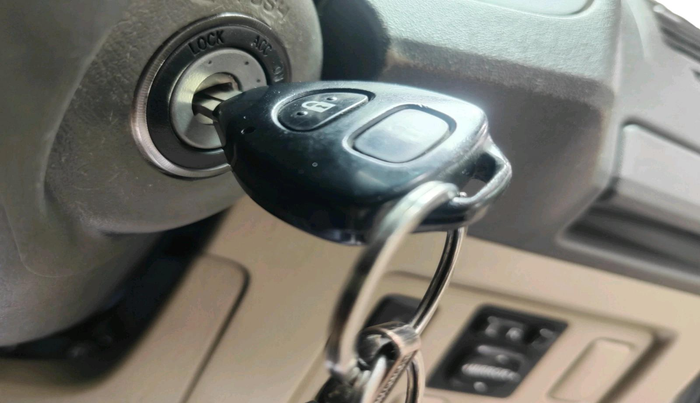 2013 Toyota Fortuner 3.0 4X2 MT, Diesel, Manual, 2,33,622 km, interior