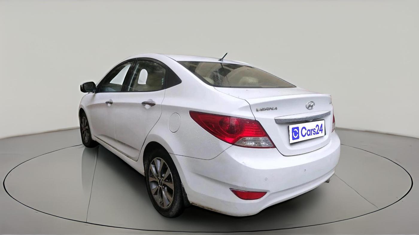 2014 Hyundai Verna FLUIDIC 1.6 VTVT SX, Petrol, Manual, 1,26,148 km, exterior