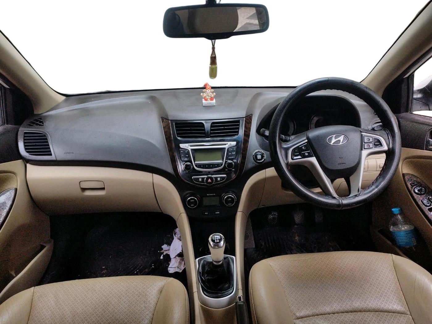 2014 Hyundai Verna FLUIDIC 1.6 VTVT SX, Petrol, Manual, 1,26,148 km, interior
