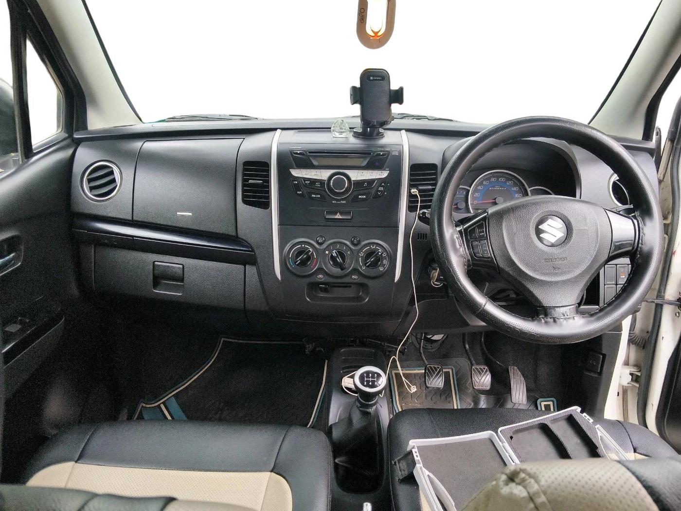 2013 Maruti Wagon R Stingray VXI, Petrol, Manual, 91,814 km, interior