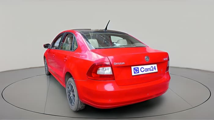 2014 Skoda Rapid AMBITION 1.6 MPI MT PLUS, Petrol, Manual, 40,694 km, exterior