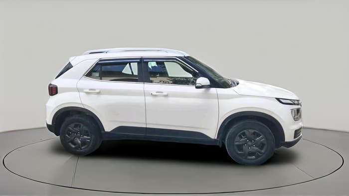 2025 Hyundai VENUE S PLUS 1.5 CRDI, Diesel, Manual, 11,833 km, exterior