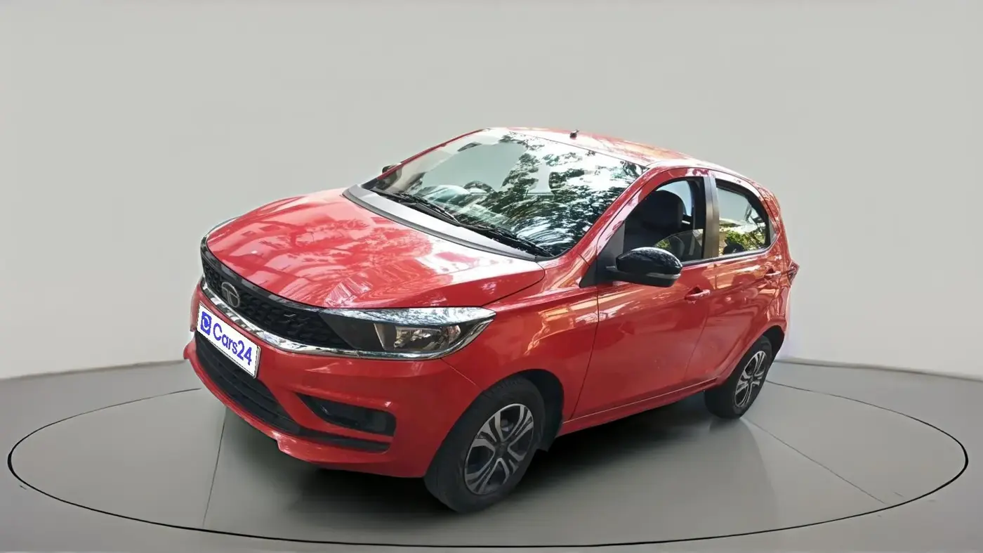 2024 Tata Tiago XTA CNG , CNG, Automatic, 19,306 km, exterior