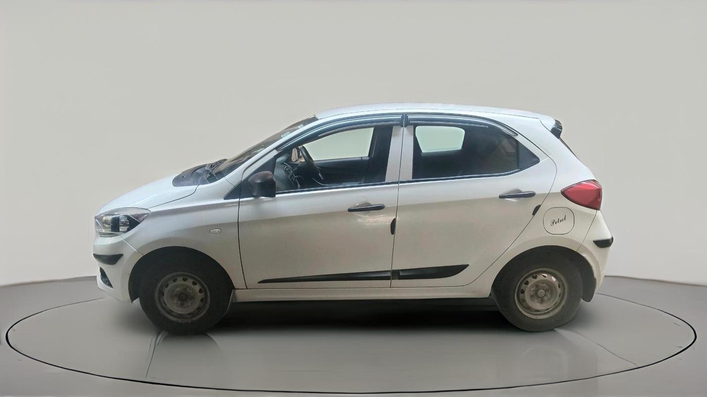 2017 Tata Tiago XM PETROL, Petrol, Manual, 79,408 km, exterior