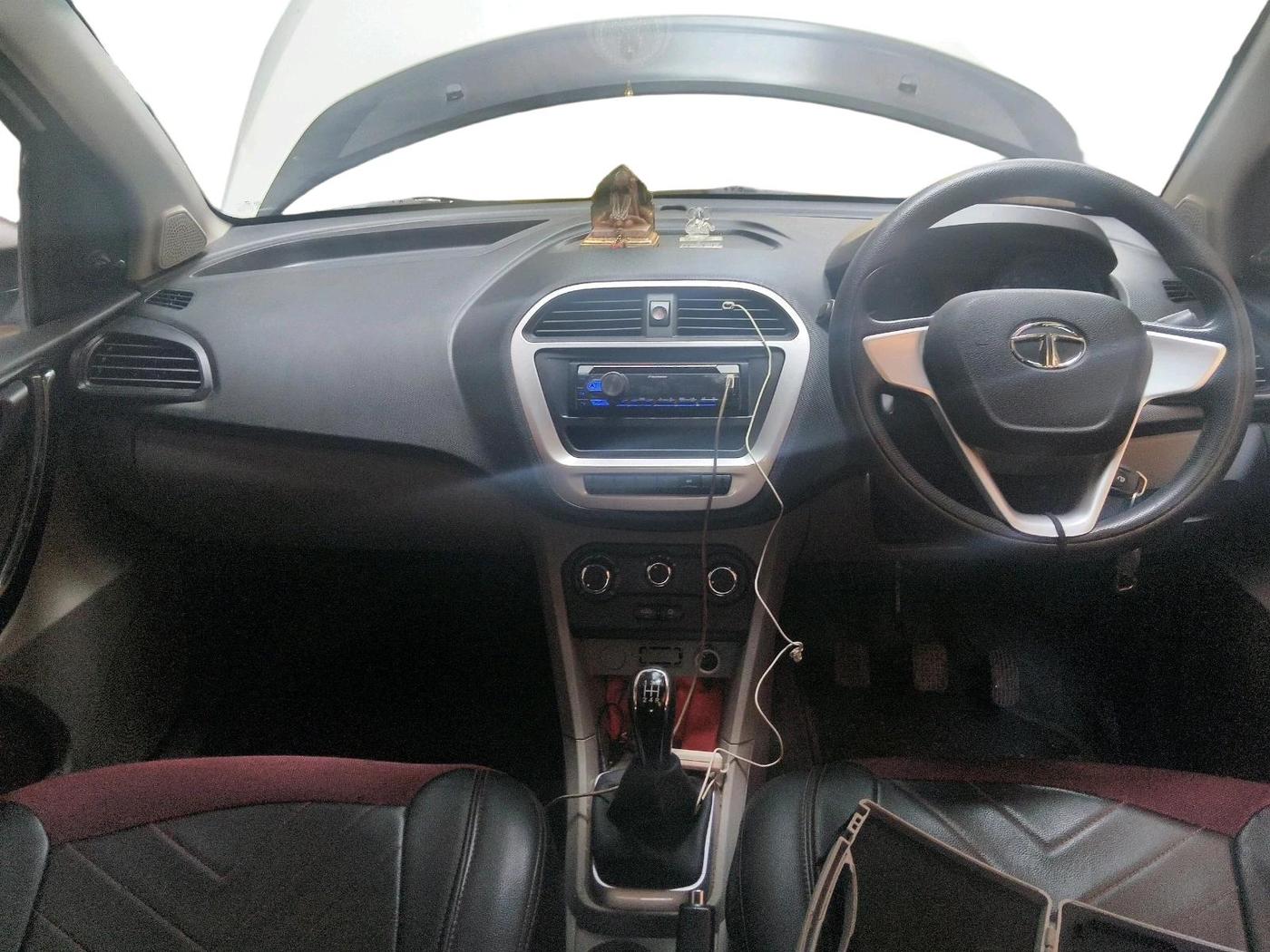2017 Tata Tiago XM PETROL, Petrol, Manual, 79,408 km, interior