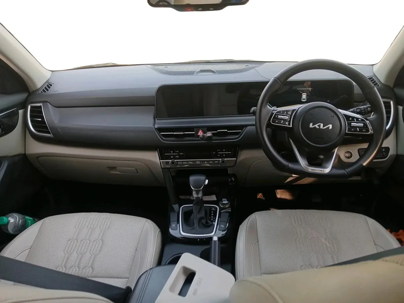 2024 KIA SELTOS  HTX 1.5 DIESEL AT, Diesel, Automatic, 26,698 km, interior