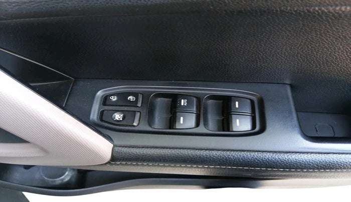 2018 Hyundai Creta SX (O) 1.6 PETROL, Petrol, Manual, 1,26,337 km, interior