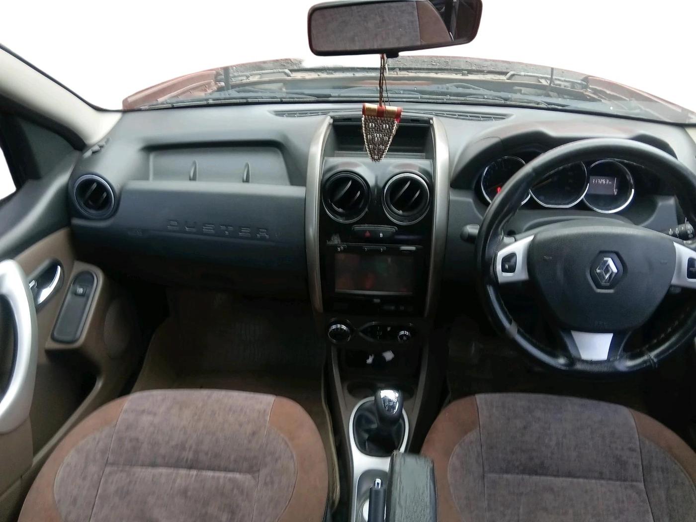 2016 Renault Duster 110 PS RXZ 4X2 AMT DIESEL, Diesel, Automatic, 1,17,253 km, interior