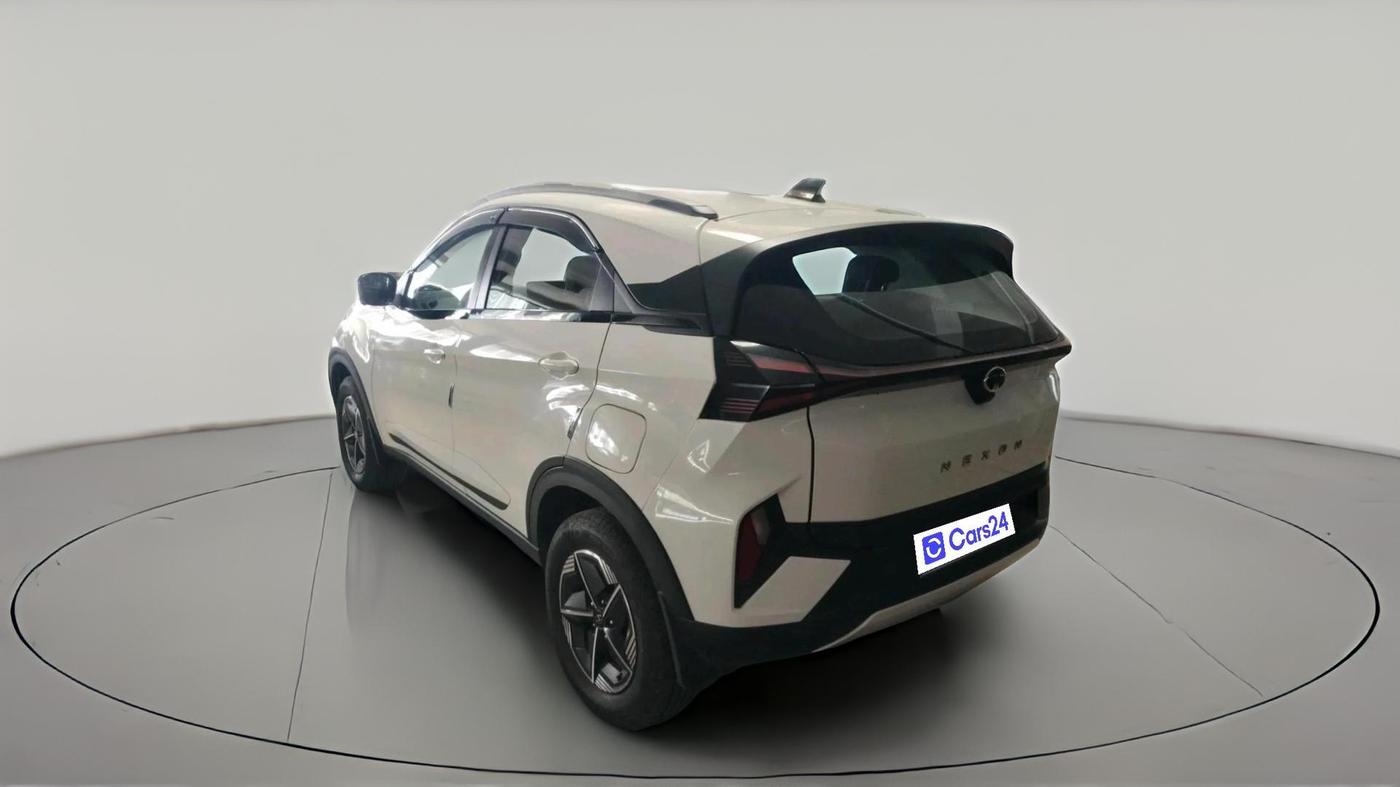 2024 Tata NEXON CREATIVE PLUS S 1.2 REVOTRON 6 MT, Petrol, Manual, 5,756 km, exterior
