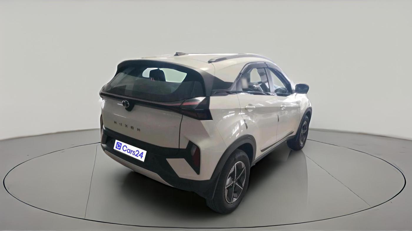 2024 Tata NEXON CREATIVE PLUS S 1.2 REVOTRON 6 MT, Petrol, Manual, 5,756 km, exterior