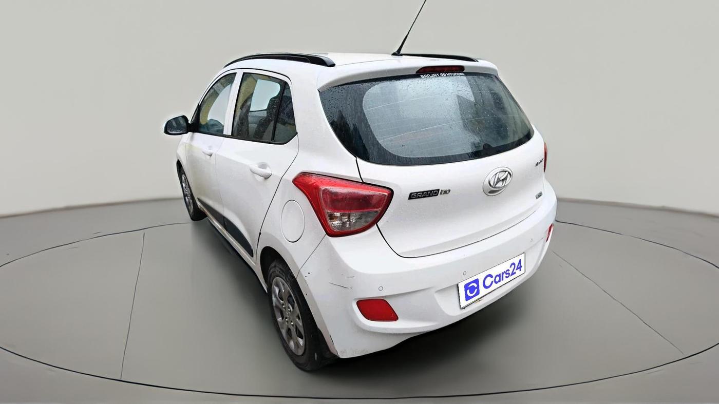 2015 Hyundai Grand i10 SPORTZ 1.2 KAPPA VTVT, Petrol, Manual, 65,278 km, exterior