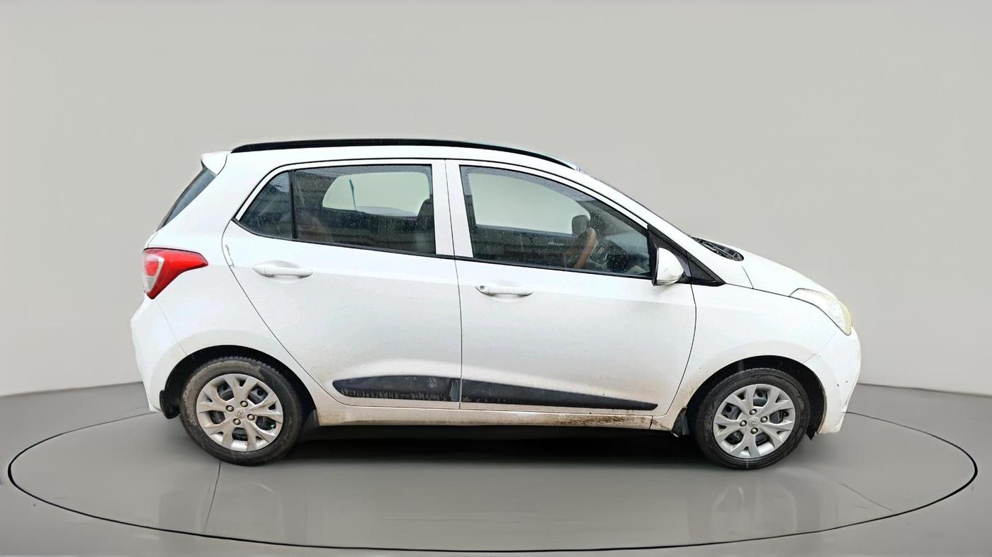 2015 Hyundai Grand i10 SPORTZ 1.2 KAPPA VTVT, Petrol, Manual, 65,278 km, exterior