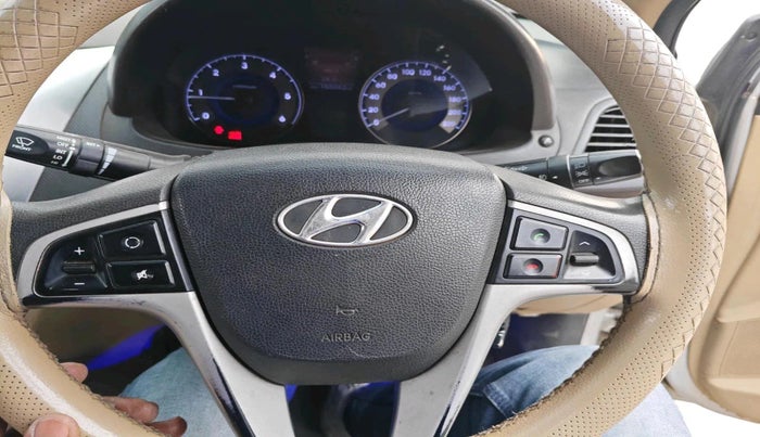 2012 Hyundai Verna FLUIDIC 1.6 CRDI SX, Diesel, Manual, 1,55,962 km, interior