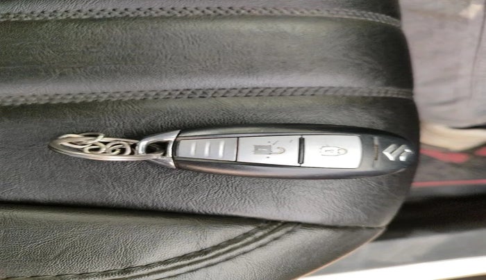 2018 Maruti Vitara Brezza ZDI PLUS AT DUAL TONE, Diesel, Automatic, 94,060 km, interior