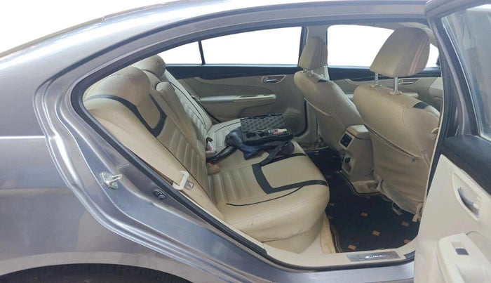 2016 Maruti Ciaz ZDI SHVS, Diesel, Manual, 1,07,704 km, interior