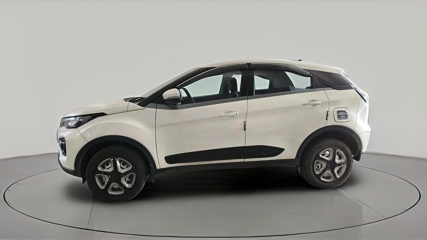 2022 Tata NEXON XE PETROL, Petrol, Manual, 38,538 km, exterior
