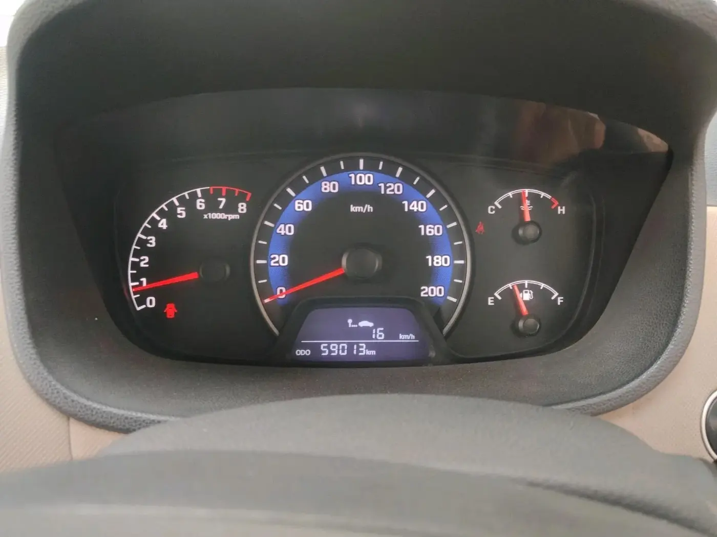 2014 Hyundai Xcent SX 1.2 (O), Petrol, Manual, 59,013 km, interior