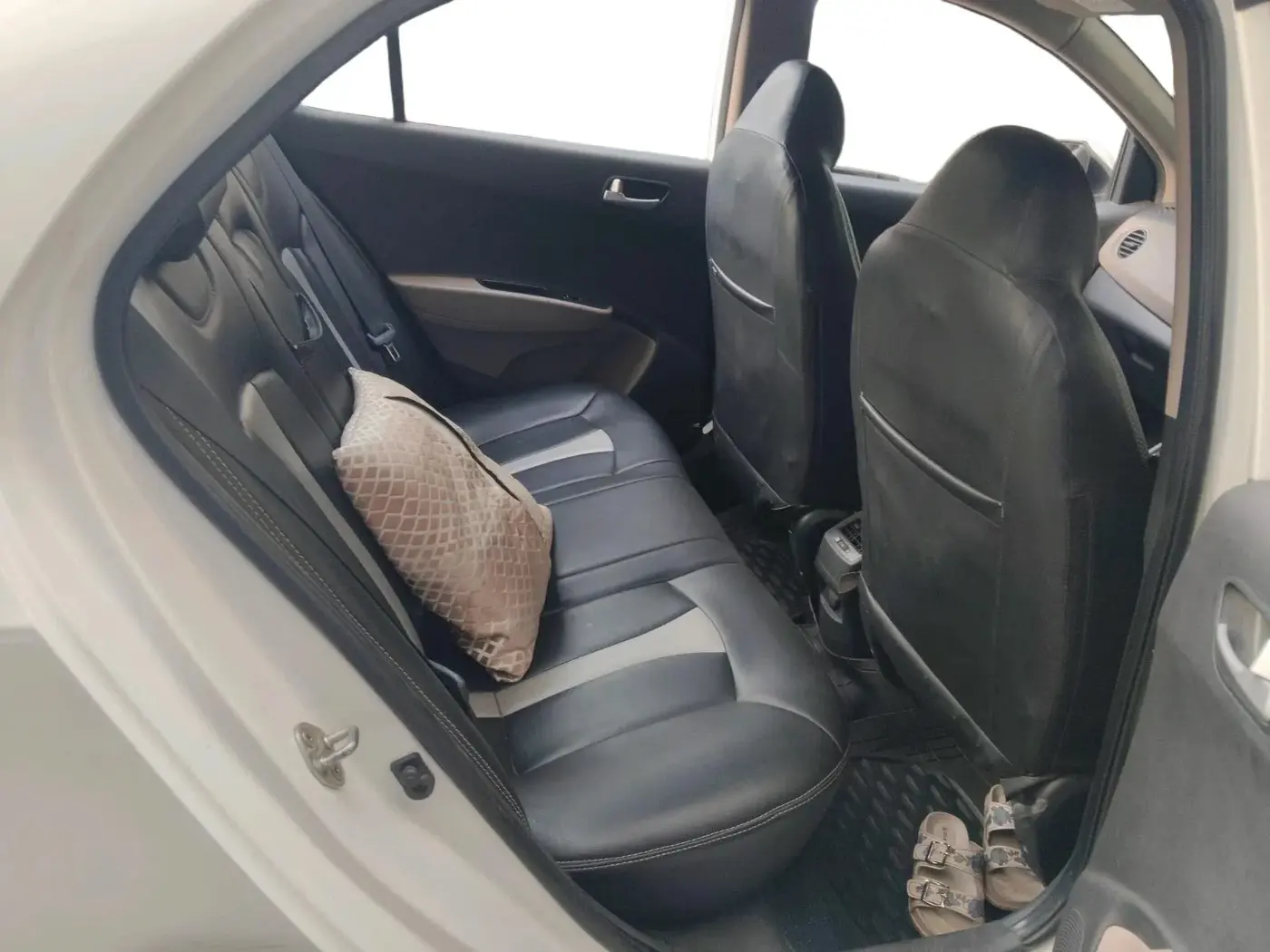 2014 Hyundai Xcent SX 1.2 (O), Petrol, Manual, 59,013 km, interior
