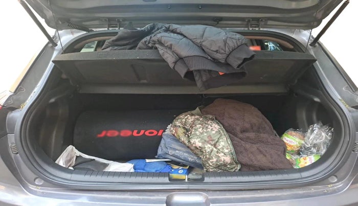 2015 Hyundai Elite i20 ASTA 1.2, Petrol, Manual, 1,11,593 km, exterior