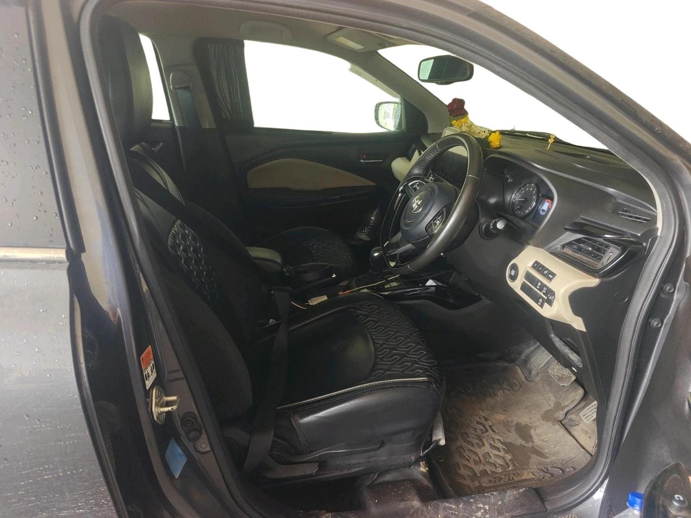 2024 Toyota Glanza V AMT, Petrol, Automatic, 31,174 km, interior