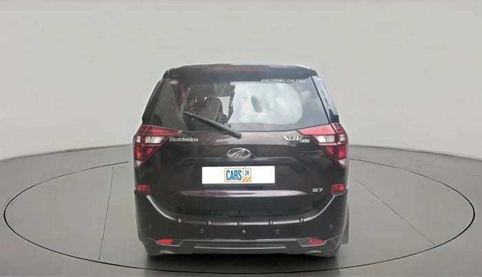 2018 Mahindra XUV500 W7, Diesel, Manual, 98,542 km, exterior