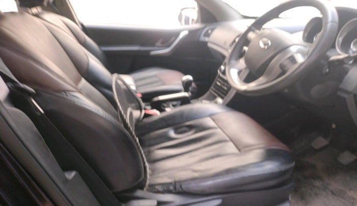 2018 Mahindra XUV500 W7, Diesel, Manual, 98,542 km, interior