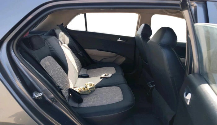 2015 Hyundai Grand i10 SPORTZ 1.2 KAPPA VTVT, Petrol, Manual, 64,815 km, interior