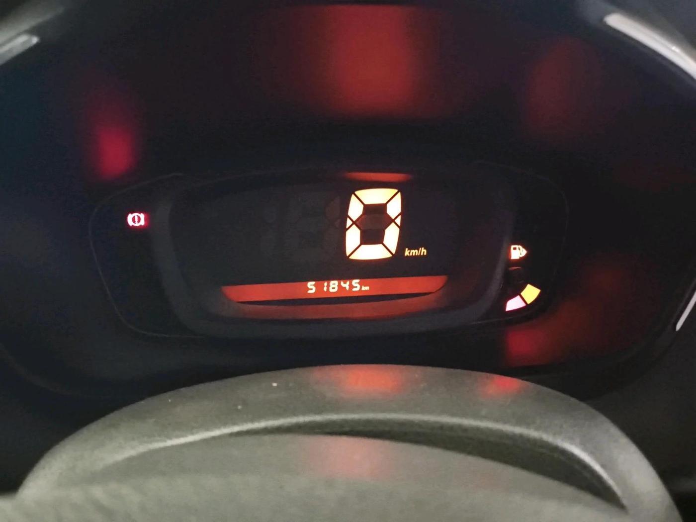 2016 Renault Kwid RXT 0.8, Petrol, Manual, 51,845 km, interior