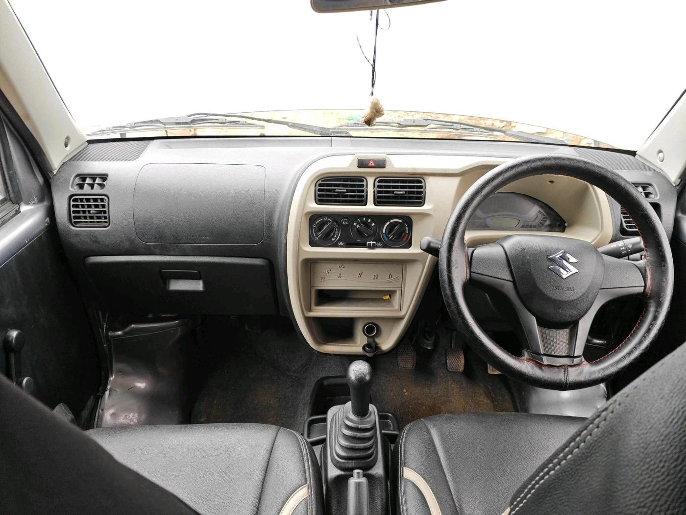 2025 Maruti Eeco 5 STR AC CNG, CNG, Manual, 17,034 km, interior