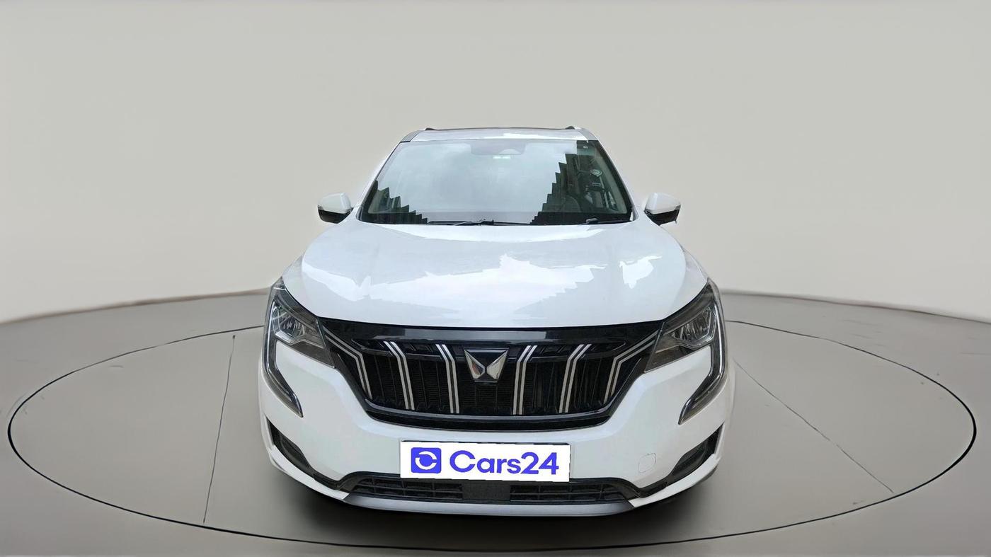 2025 Mahindra XUV700 AX 7 LUXURY D AT 7 STR, Diesel, Automatic, 56,708 km, exterior