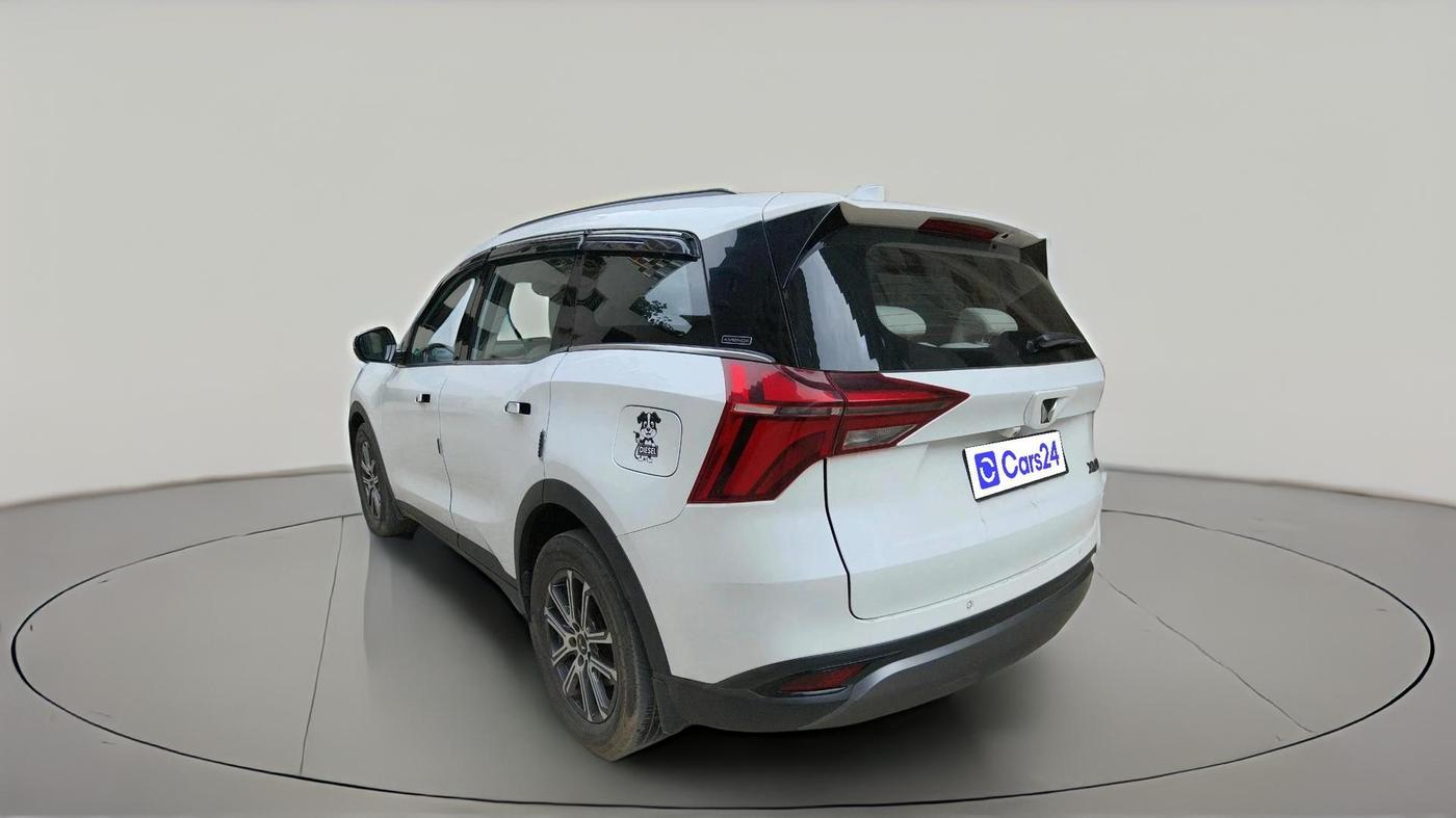 2025 Mahindra XUV700 AX 7 LUXURY D AT 7 STR, Diesel, Automatic, 56,708 km, exterior